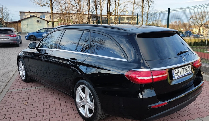 Mercedes-Benz Klasa E cena 93000 przebieg: 205000, rok produkcji 2017 z Chorzów małe 301